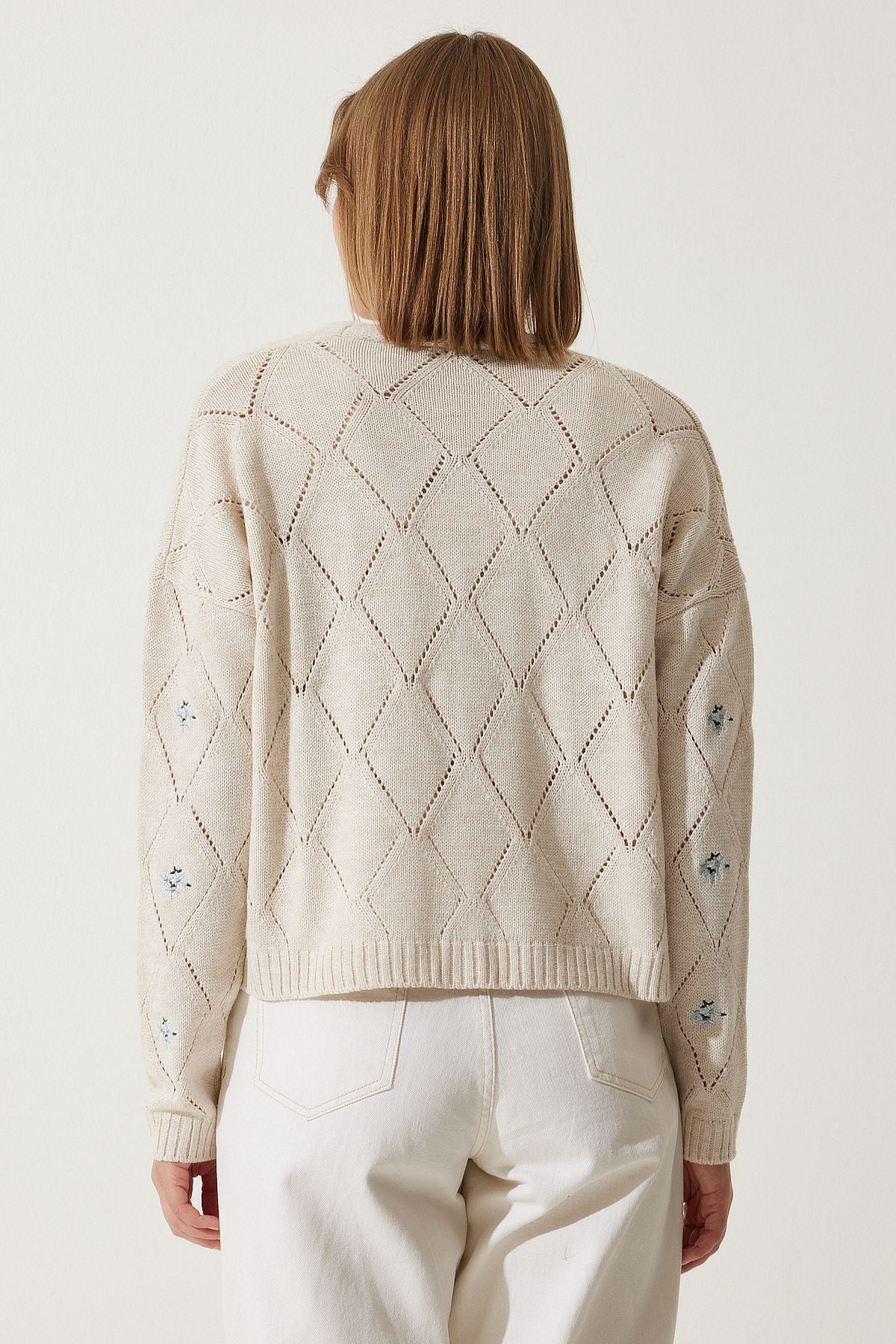 1_org_zoom_5_00d028d5-d8df-478f-96e8-73bfde097432 - All About Eg