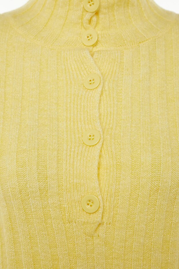 Yellow Wide Fit Soft Textured Stand Collar Knitwear Sweater