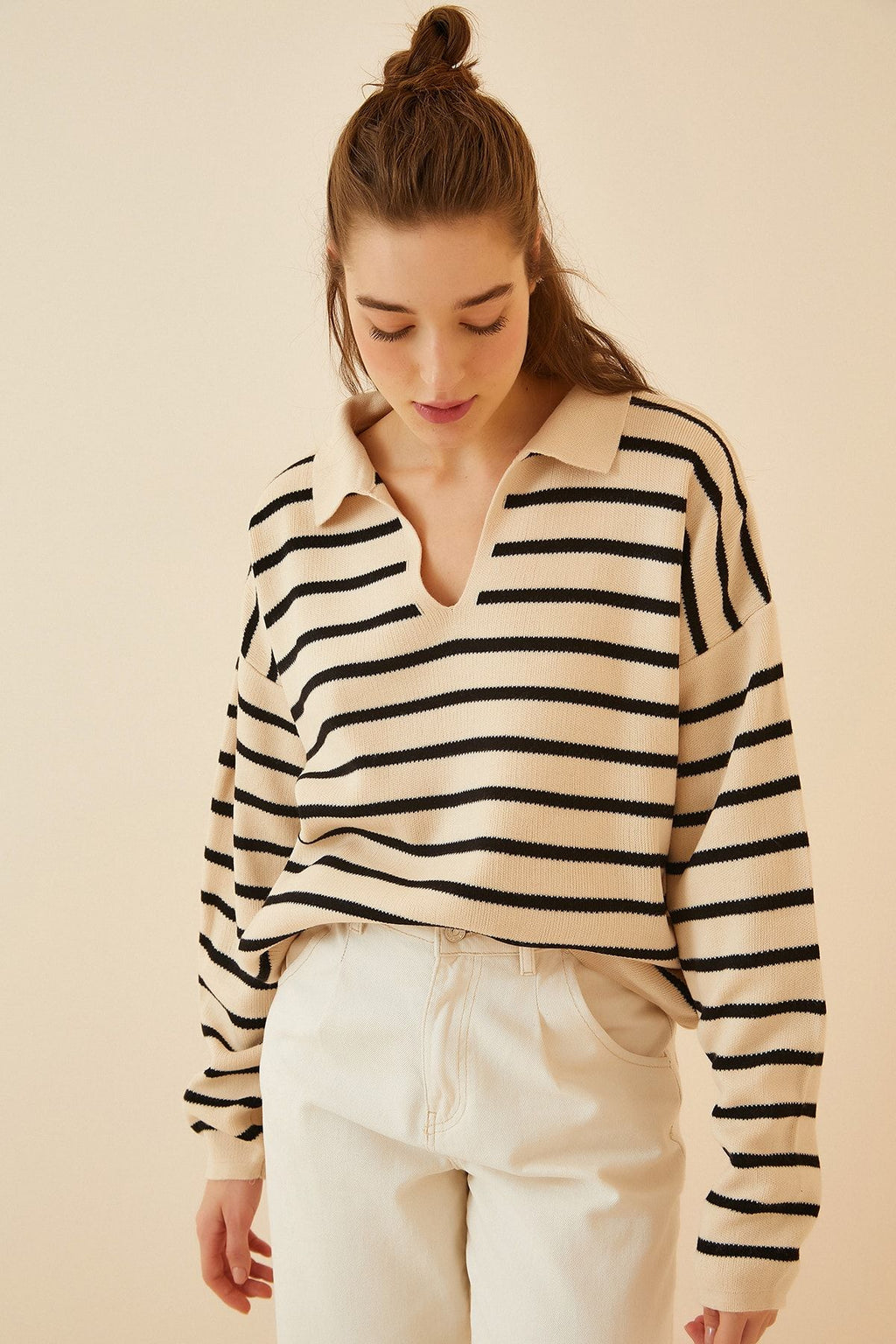 Women's Dark Cream Polo Collar Crop Knitwear Sweatshirt - All About Eg