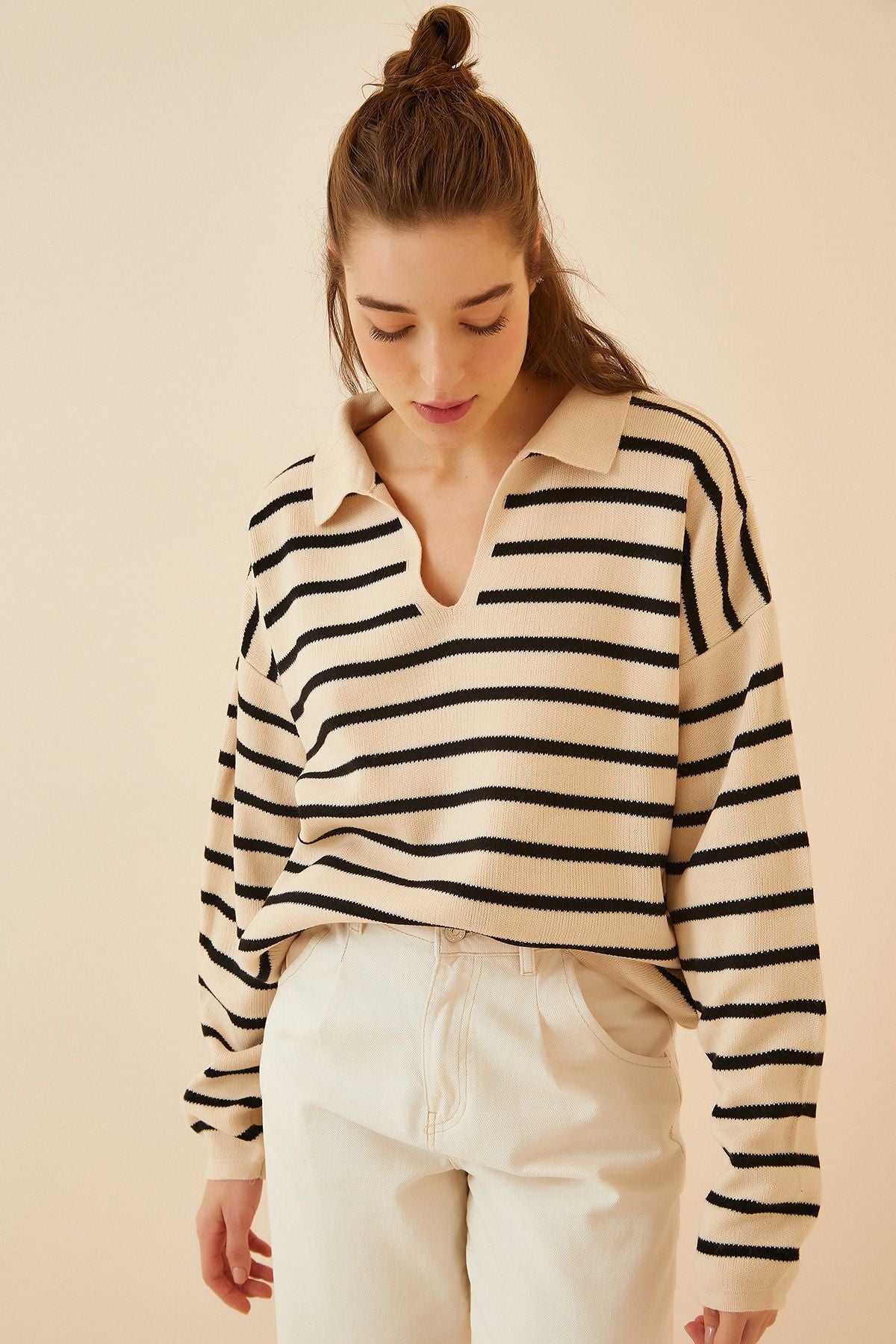 Women's Dark Cream Polo Collar Crop Knitwear Sweatshirt - All About Eg