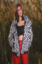 Gabardine Feather Vest On The Shoulder - All About Eg