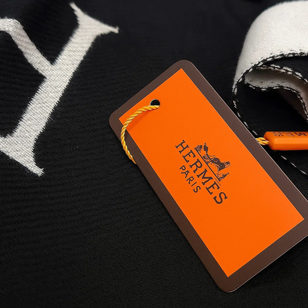 Hermès Reversible H Monogram Wool & Cashmere Scarf – Black & White