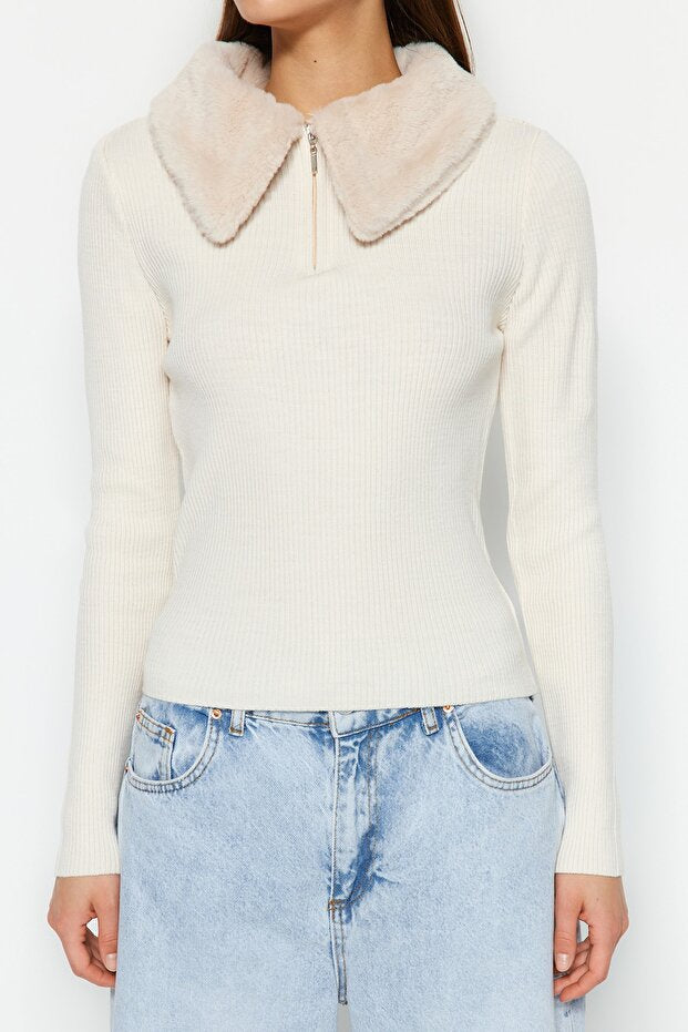 Polo Collar Ecru Knitwear Sweater - Faux Fur Detailed