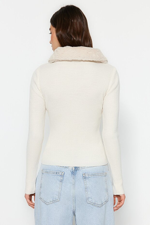 Polo Collar Ecru Knitwear Sweater - Faux Fur Detailed