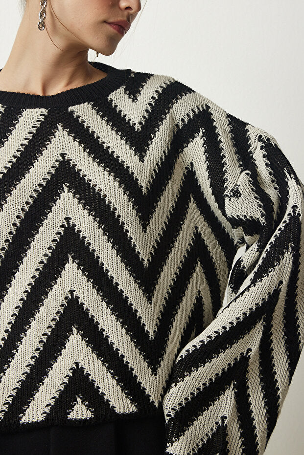 Women's Black Cream Plaid Jacket with Thick Spanish Sleeves