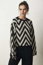 Women's Black Cream Plaid Jacket with Thick Spanish Sleeves