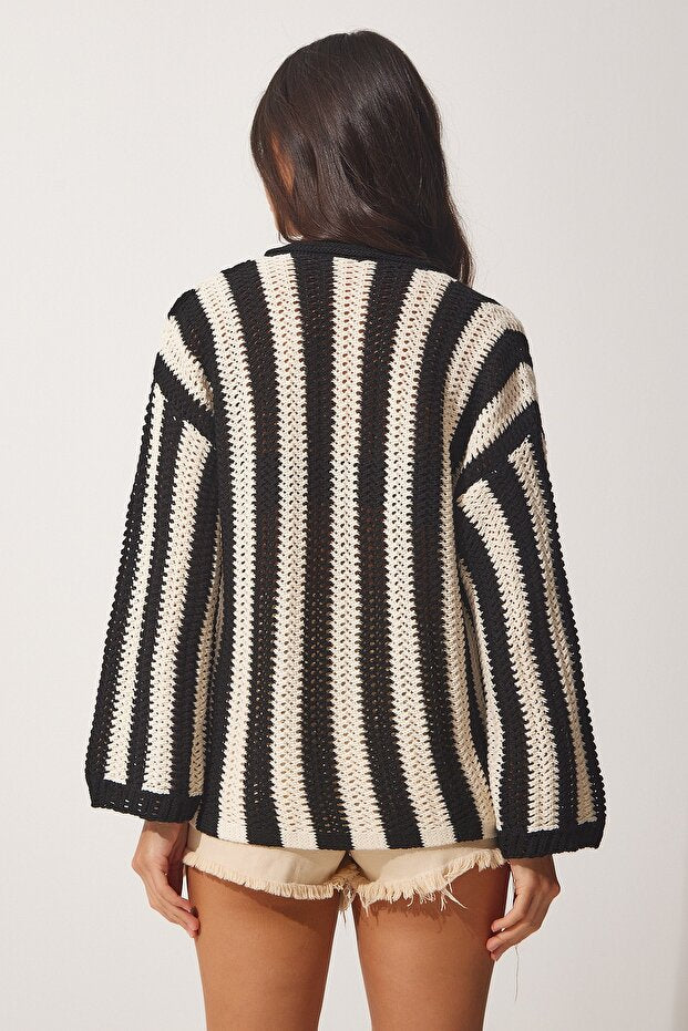 Women's Black Lace Seasonal Knit Blouse