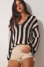 Women's Black Lace Seasonal Knit Blouse