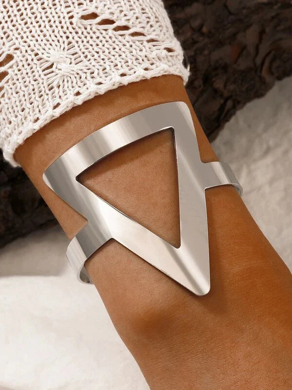 Triangle bracelet - All About Eg