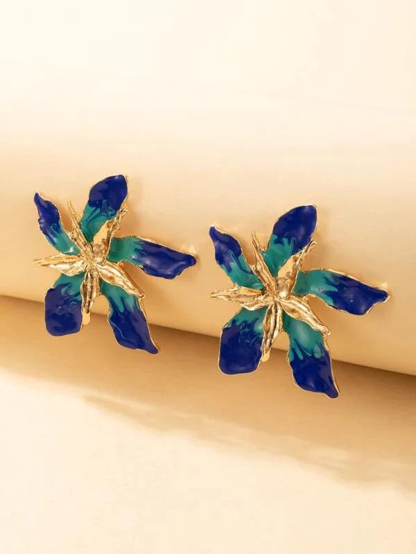 Flower design earrings - All About Eg